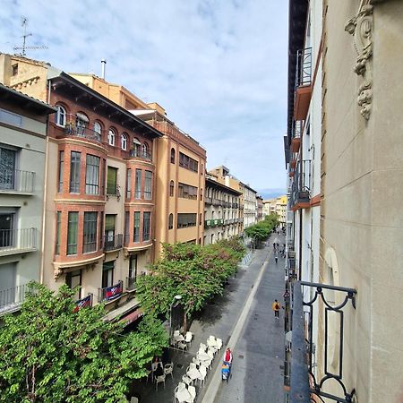 Hostal Rugaca ウエスカ エクステリア 写真