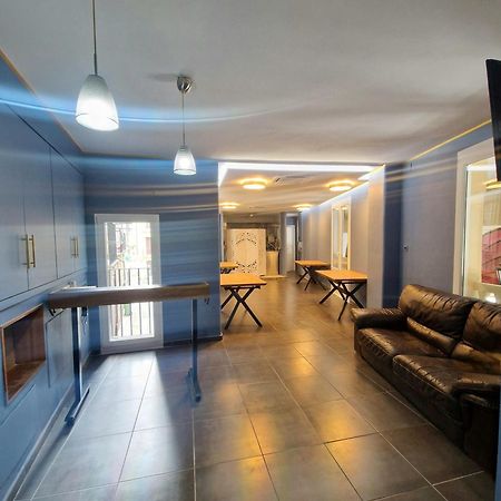Hostal Rugaca ウエスカ エクステリア 写真