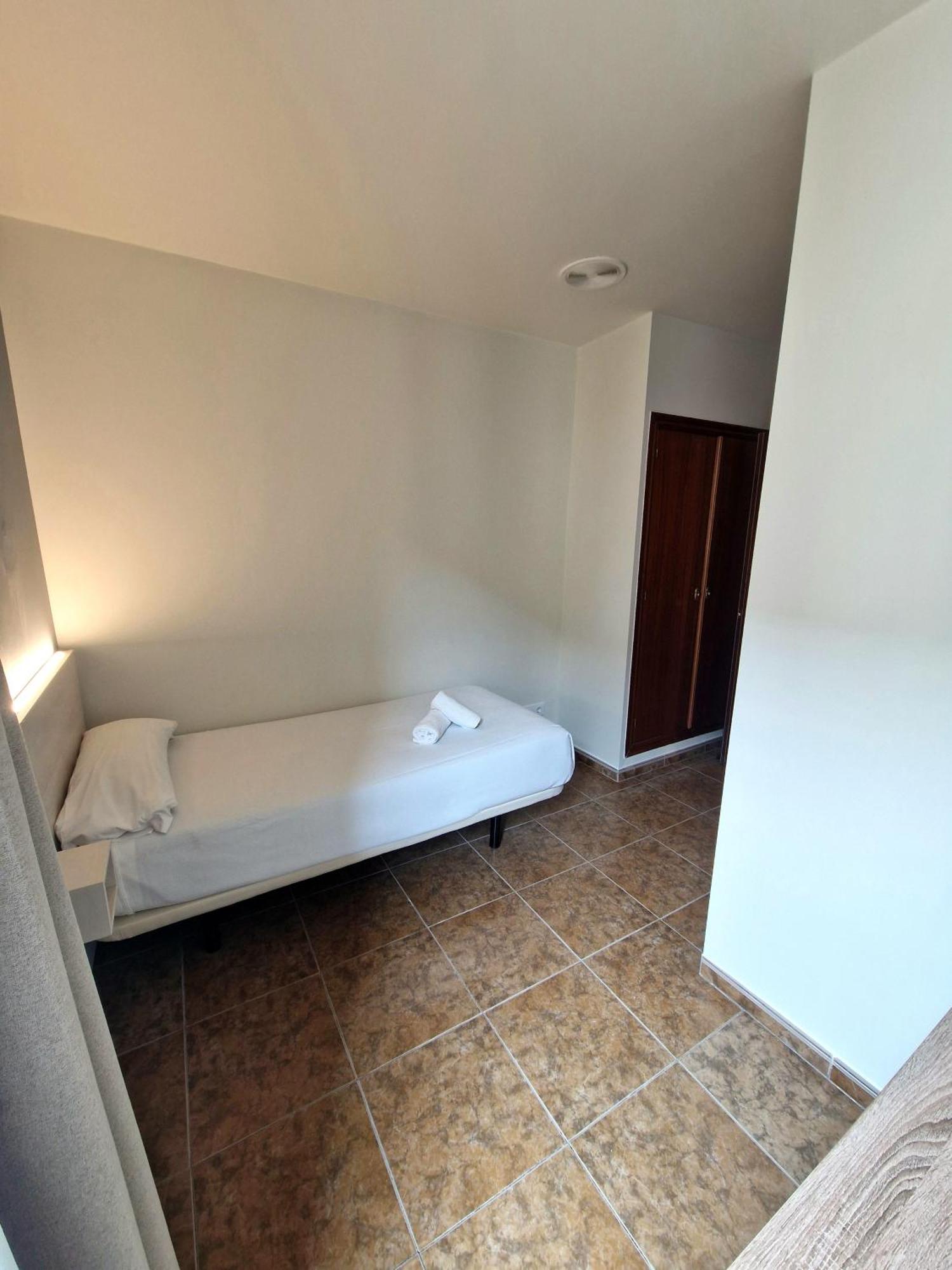 Hostal Rugaca ウエスカ エクステリア 写真