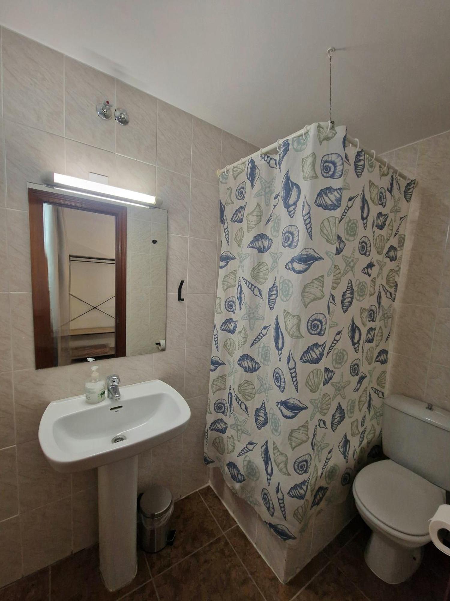 Hostal Rugaca ウエスカ エクステリア 写真